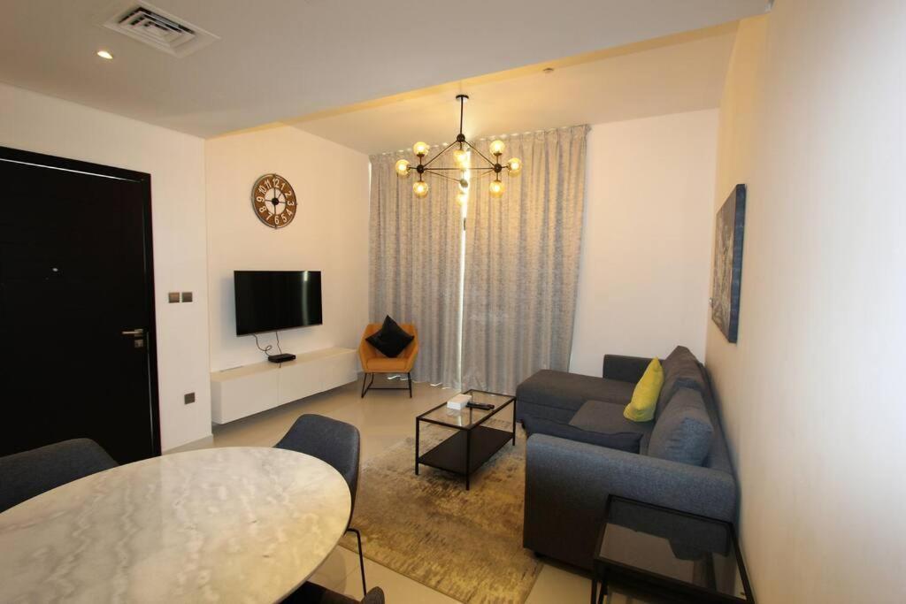 Specious 3 Bedrooms With Maid Room Villa Dubai Exterior photo